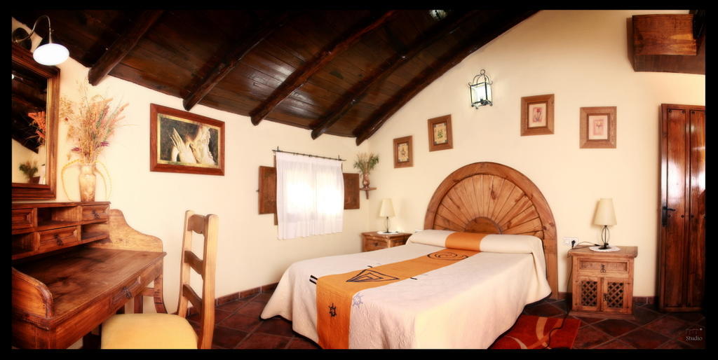Complejo Rural Los Chozos Valle Del Jerte Room photo
